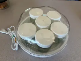 Nutrichef Pkym26 Euc Digital Electronic Yogurt Maker With 6 Reusable Glass Jars